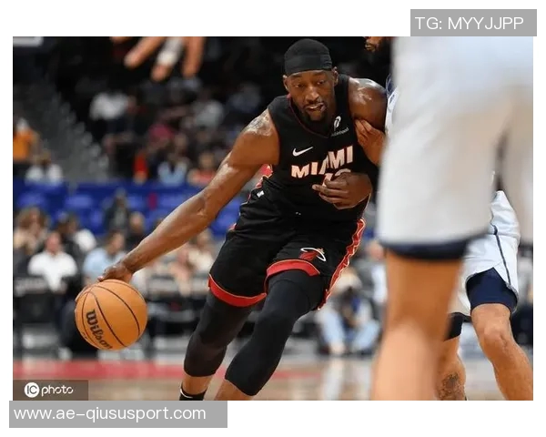 热火队宣布阿德巴约因右膝挫伤缺席本场比赛将不再回归