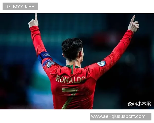 C罗成为首位为四家俱乐部打进百球的球员莱万和内马尔各为三队贡献进球