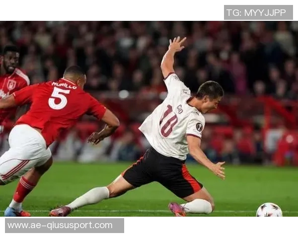 曼联对阵英超中游球队表现失常全胜强队却难敌弱旅