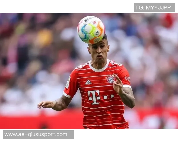 坎塞洛见面会因转会文件未完成延迟大批记者在外苦等无法入场