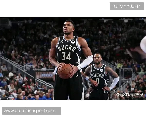 字母哥半场表现抢眼7投5中斩获10分7板3助助球队领先